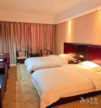 Yangshuo Hua Xiang Man Ting West Street Hotel エクステリア 写真