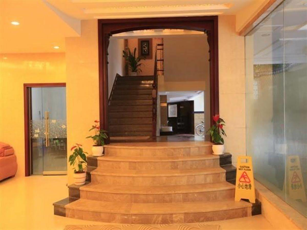 Yangshuo Hua Xiang Man Ting West Street Hotel エクステリア 写真