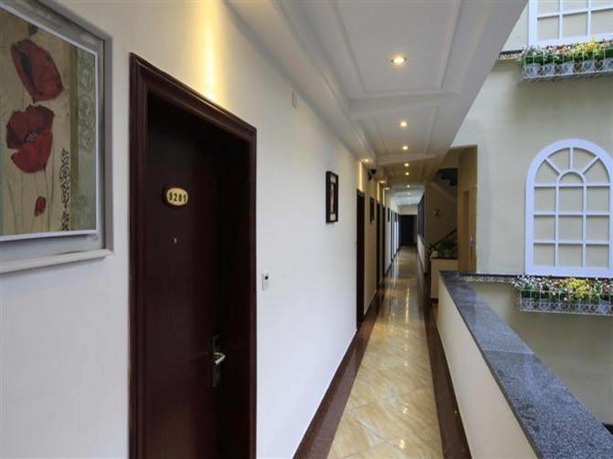 Yangshuo Hua Xiang Man Ting West Street Hotel エクステリア 写真
